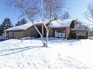 21865 Orchard Ln, Deer Park, IL 60010