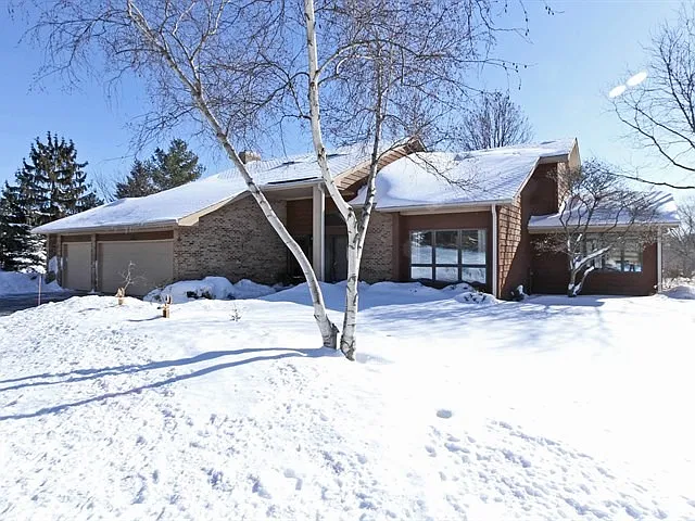 21865 Orchard Ln photo 1