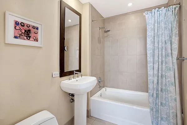 Sold by Isen & Company : Real Estate Advisors | media 21