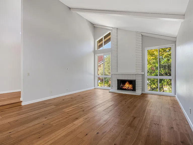 1316 Avenida De Cortez — Photo 10