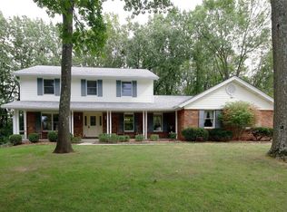 3 Emerald Ct, Saint Charles, MO 63304