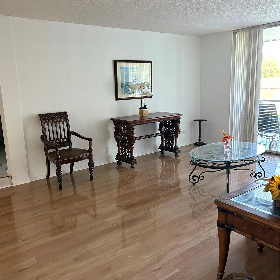 2 bed, 2.0 bath, 1150 sqft, $1,900 — Photo 1