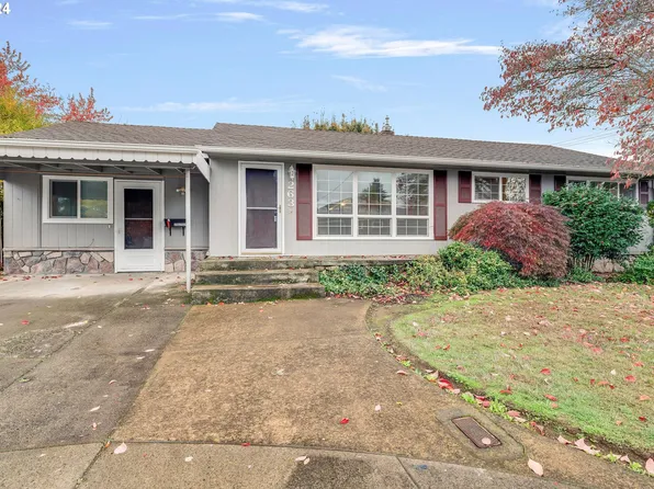 263 N Knights Bridge Rd, Canby, OR 97013