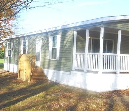 2nd image of 1 Brookside Mnr
