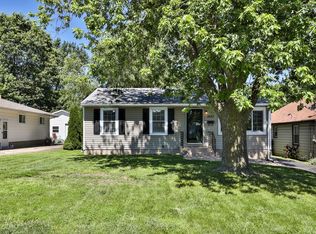 3523 Long Dr, Saint Ann, MO 63074