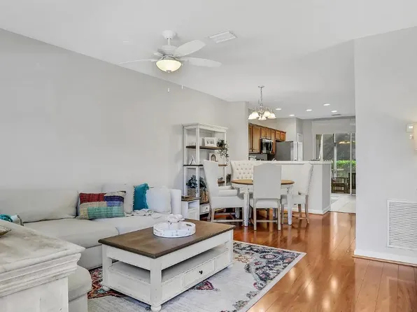 8109 Summer Bay Ct, Jacksonville, FL 32256