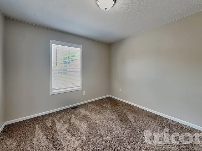 2116 SW Chase Dr — Photo 13
