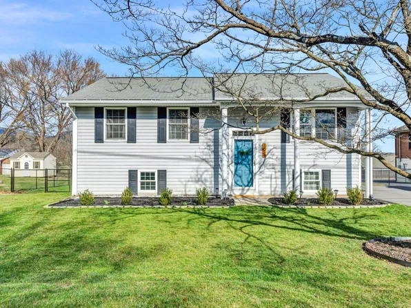 3639 Evelyn Dr, Salem, VA 24153