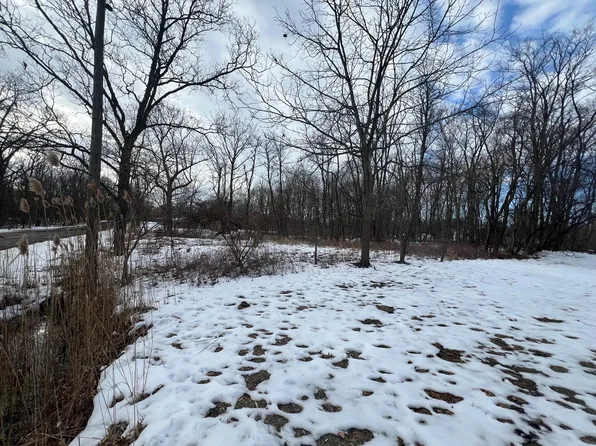 106 W Washington St, New Buffalo, MI 49117