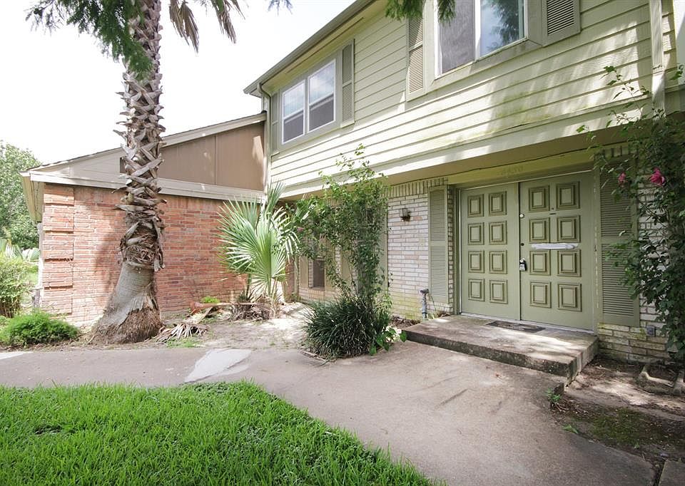 1st image of 6430 Creekbend Dr #1-15