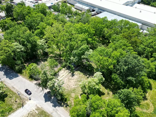 201 N Morgan St, Warrenton, MO 63383