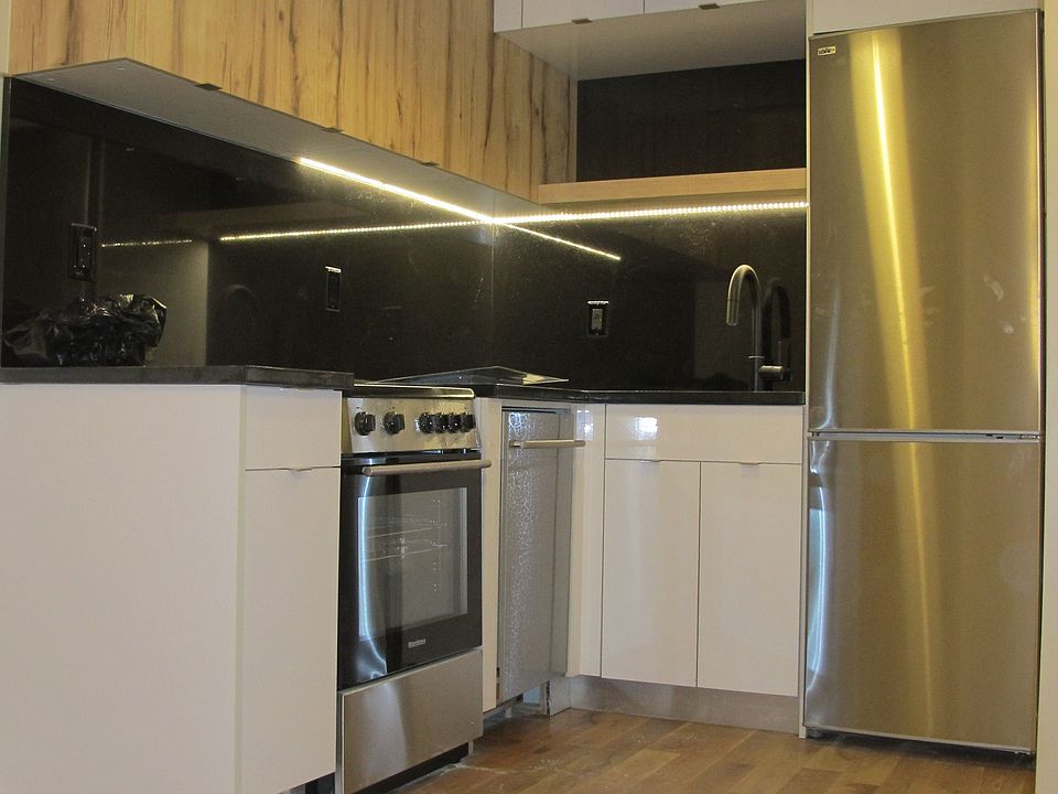 1st image of 595 Myrtle Ave APT 2H