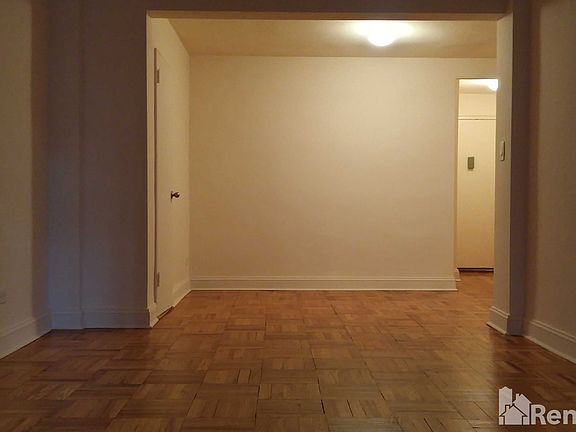 2nd image of 8319 141st St APT 226