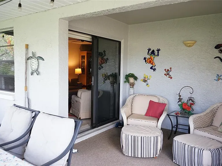 2102 Hereford Dr #513 — Photo 22
