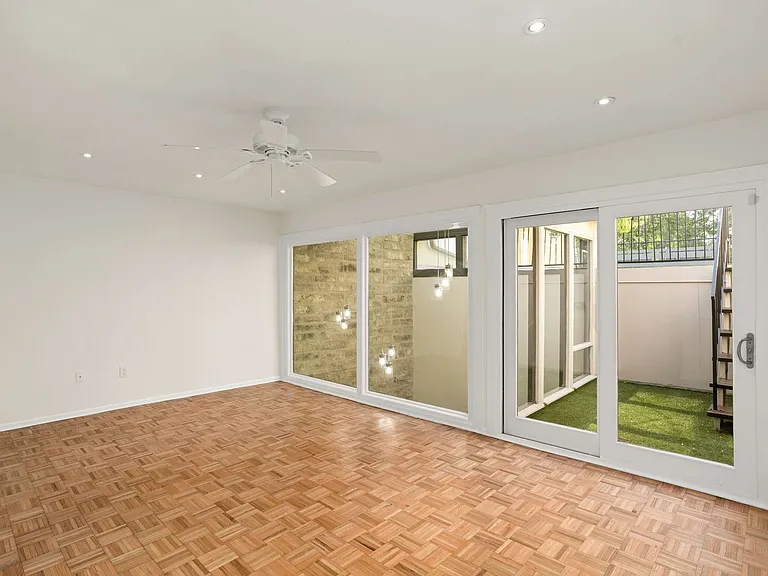 205 Chichester Pl #16 — Photo 33