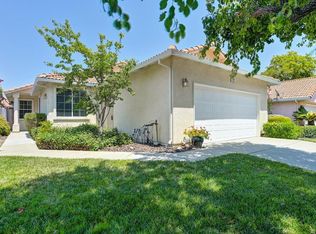 271 Aruba Cir, Sacramento, CA 95823