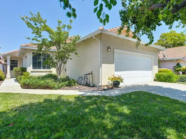 271 Aruba Cir, Sacramento, CA 95823