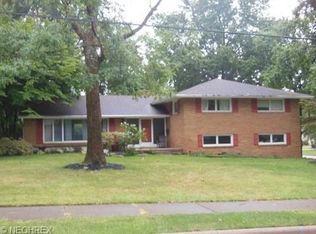 840 Clearmount Ave SE, North Canton, OH 44720