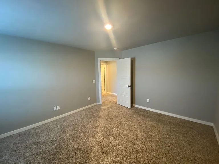 17612 Hampton Park Dr #B — Photo 27