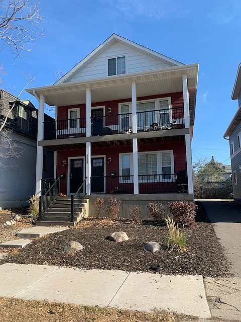 6 bed, $3,780 — Photo 1