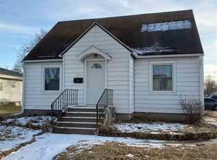 2621 7th St, Columbus, NE 68601