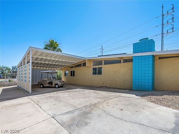 5th image of 3211 Sundown Dr