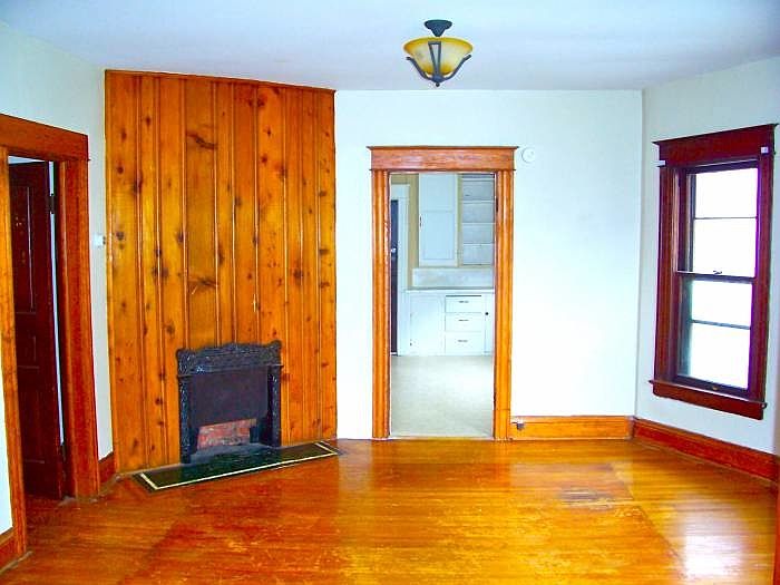 2nd image of 84 Parkview Ave #2
