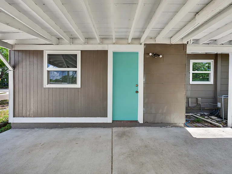 1201 37th St S — Photo 16