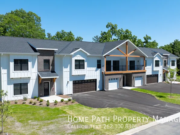 1920 Edwards St #B, East Troy, WI 53120