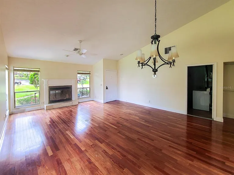 2321 SE 19th Cir — Photo 11