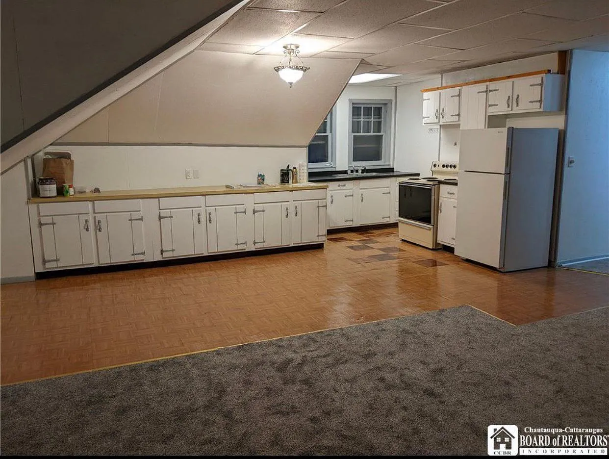 349 Foote Ave — Photo 1
