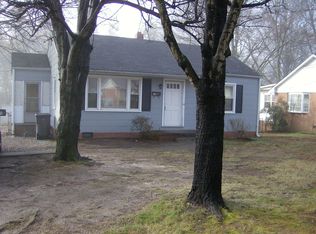 521 Lake Dr, Kernersville, NC 27284