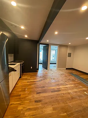 Rented by EXR | media 26