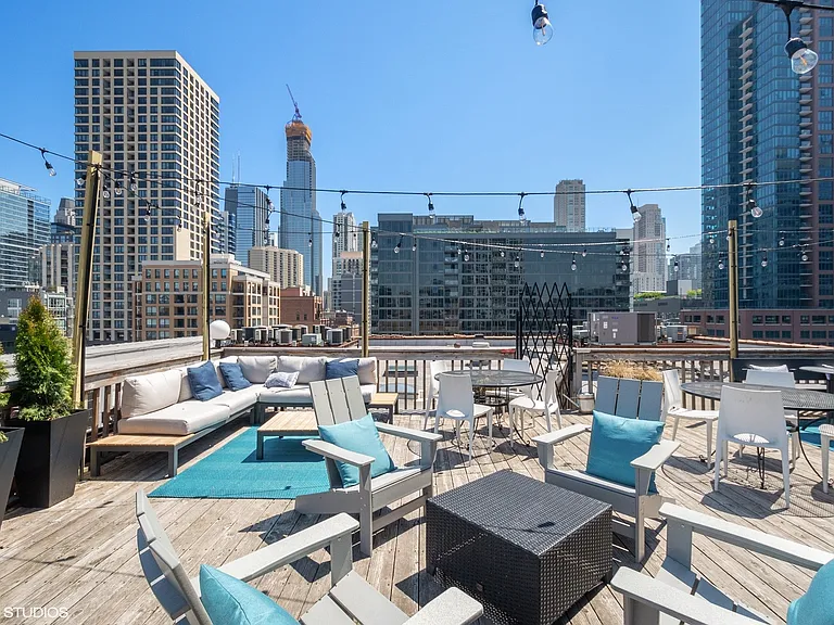 225 W Huron St #316 — Photo 11