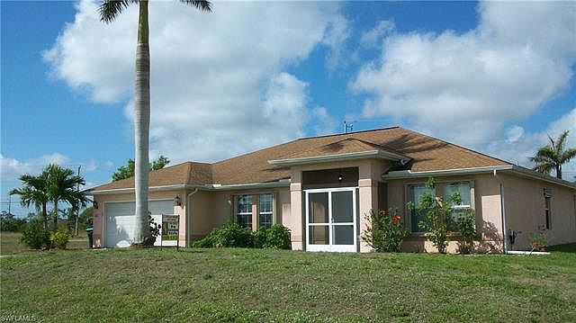 1st image of 2526 NE 2nd Pl