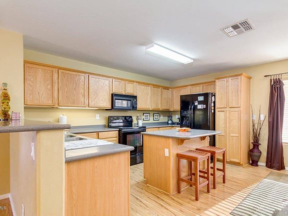 4th image of 2118 W Allens Peak Dr