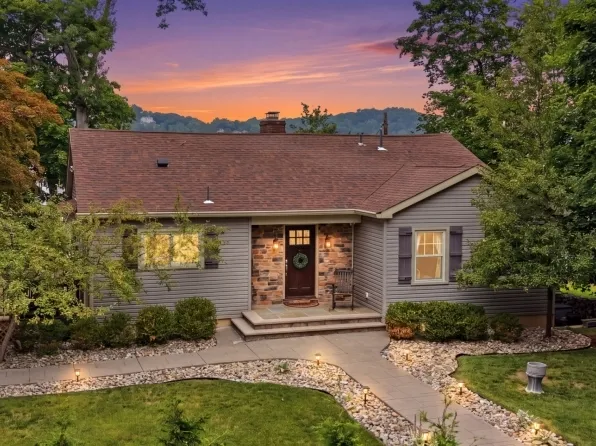 126 E Shore Trl, Sparta Twp., NJ 07871