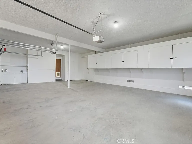 3329 Dona Rosa Studio Ctr — Photo 18
