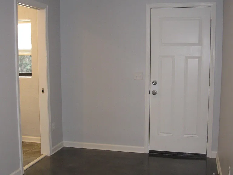 24 Trimble St #A — Photo 9