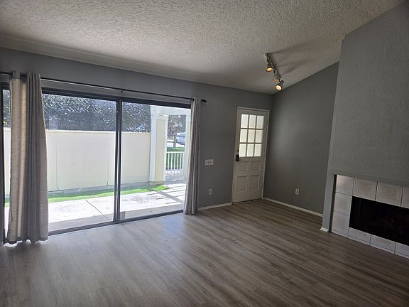 4th image of 3734 Carmel View Rd