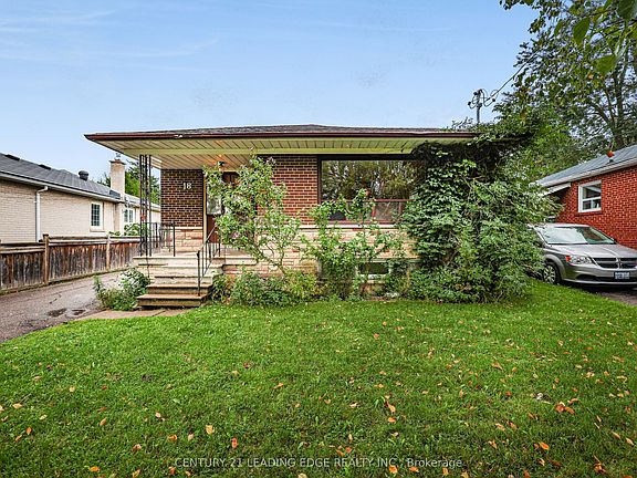 2nd image of 18 Romulus Dr