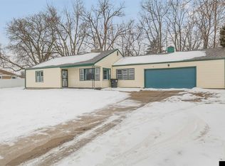 5306 N 51st St, Omaha, NE 68104