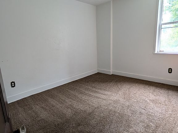 4th image of 528-534 5th Street Ext