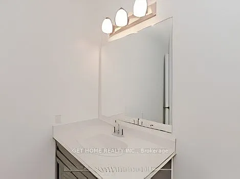 95 Dundas St W #303 — Photo 25