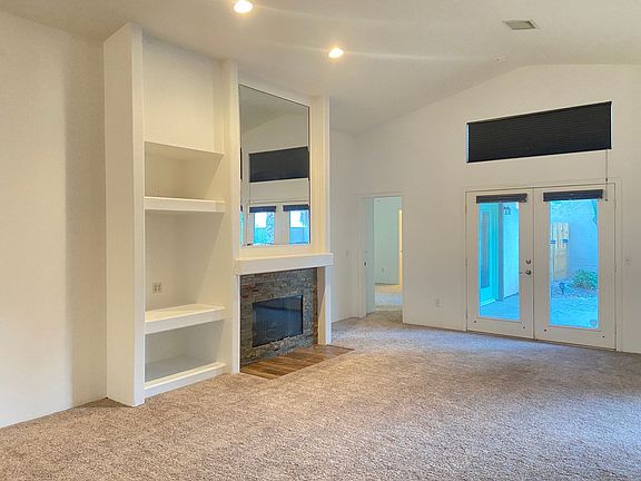 2nd image of 54325 Avenida Alvarado