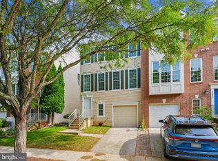 43452 Laidlow St, Chantilly, VA 20152