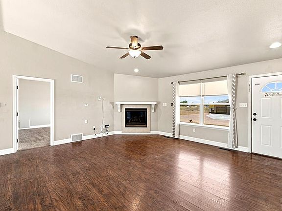 3rd image of 1149 N Linda Ct