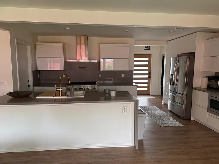 1205 Stevely Ave — Photo 8