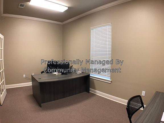 5th image of 140 Aspen Sq Ste A