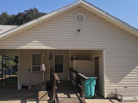2nd image of 3263 Chataignier Rd